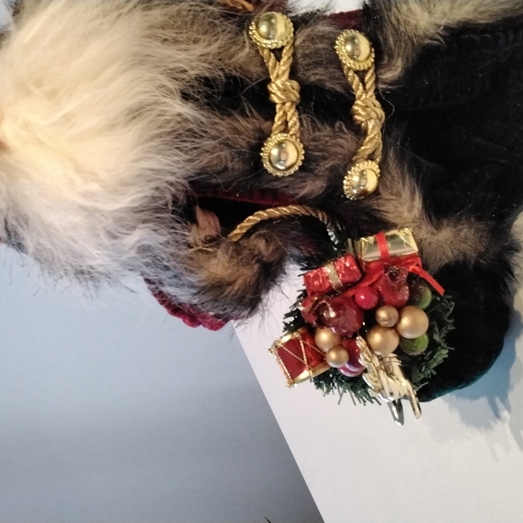 12" Santa - Picture 3 of 8